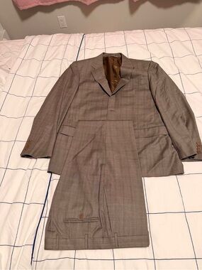 Canali Taupe-Brown Two-Piece Wool Suit